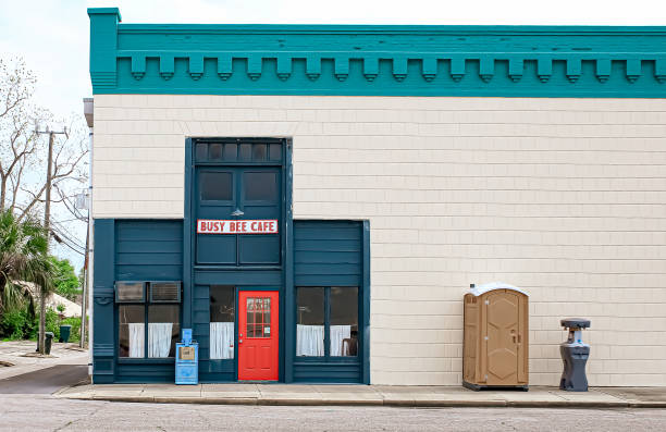 Affordable portable toilet rental in Avondale, LA